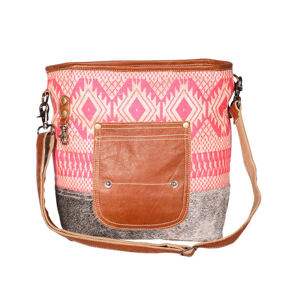 Pinky Shoulder Bag